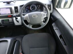 Toyota HiAce 2021