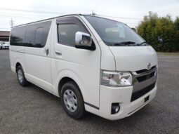 Toyota HiAce 2021