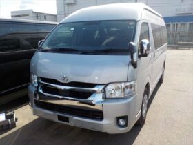 Toyota Hi-Ace 2021