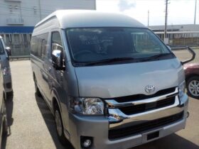 Toyota Hi-Ace 2021
