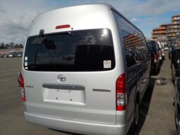 Toyota Hi-Ace 2021