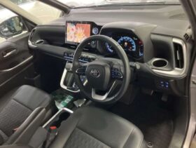 Toyota Noah 2022