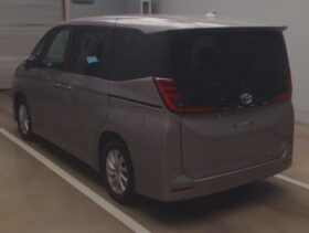 Toyota Noah 2022